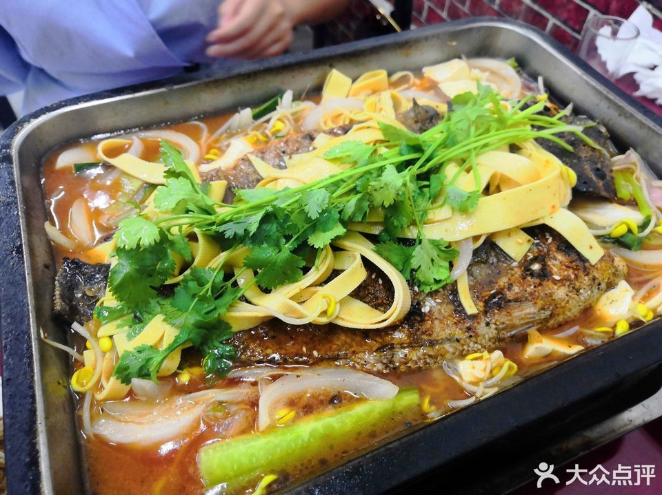 招牌碳烤黑鱼图片