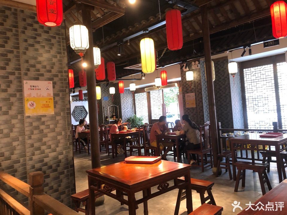 荆门市 餐饮服务 餐馆 > 五谷烩中式快餐(竹园店)推荐菜:分类:餐饮