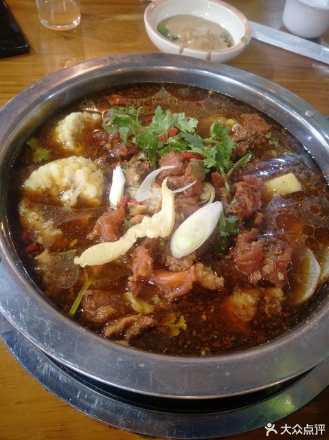 筋头巴脑火锅店(东方影都店)