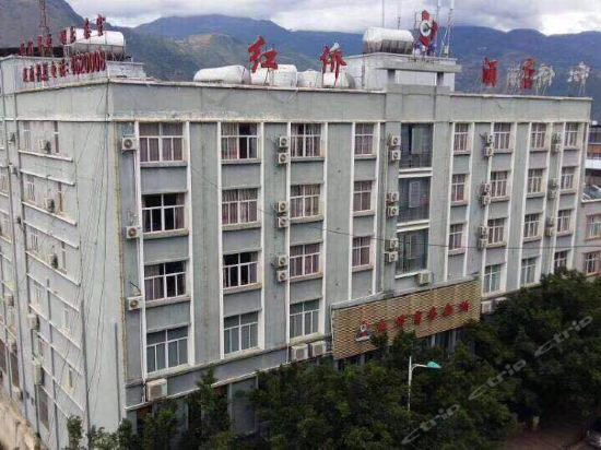 怎么走,在哪,在哪里,在哪儿):红河哈尼族彝族自治州红河县迤萨镇莲花