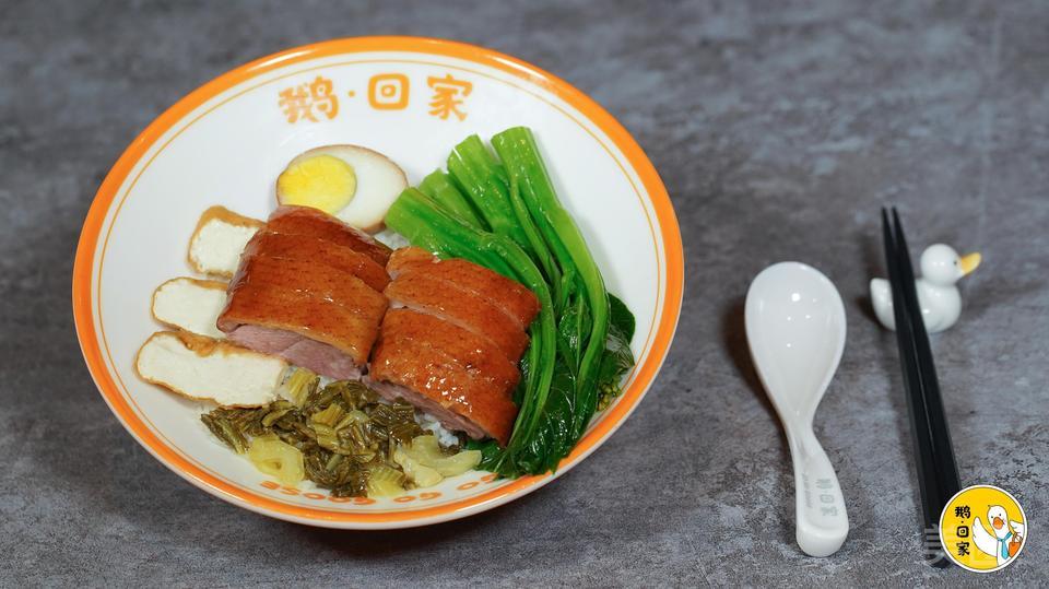 挂炉烧鸭拼陈皮豉油鸡饭图片
