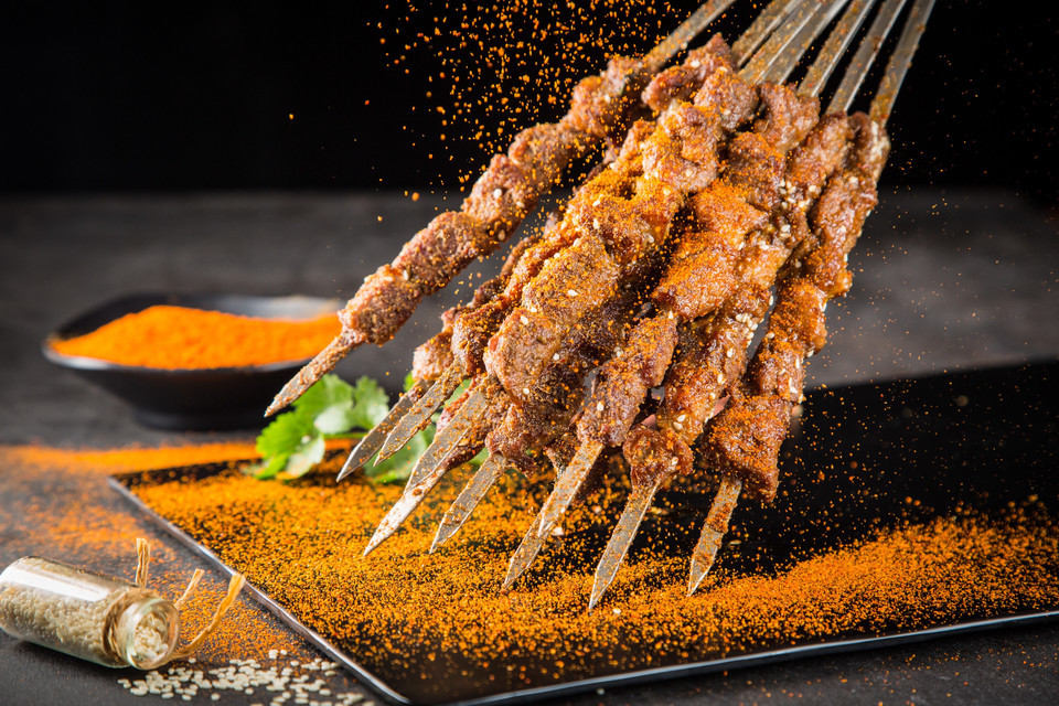 月光下的毡房蒙古涮鲜羊