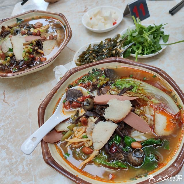 杂锦螺蛳粉图片