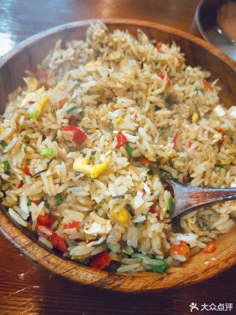 老坛酸菜炒饭图片