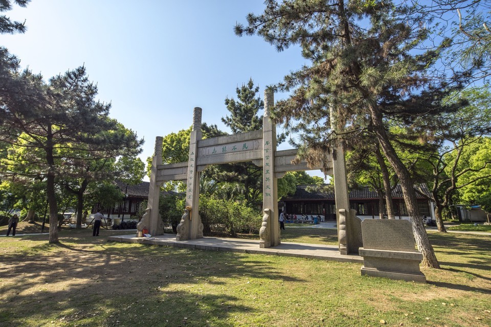 > 百花洲公园地址(位置,怎么去,怎么走,在哪,在哪里,在哪儿):苏州市
