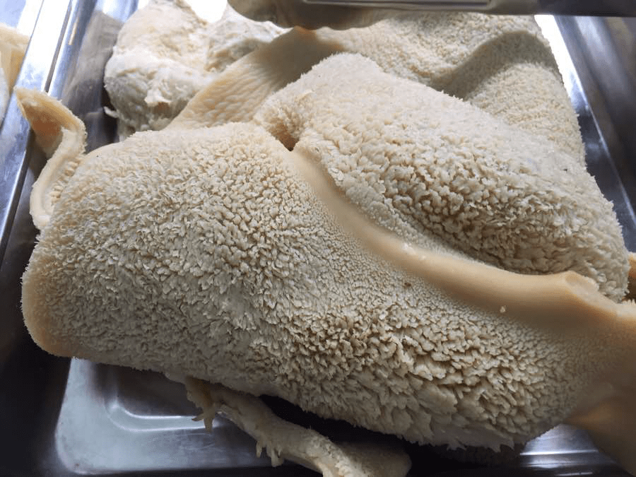 推荐菜:唐闸牛肉(健康东路)位于南通市如皋市南门桥市场内熟食区7,8号