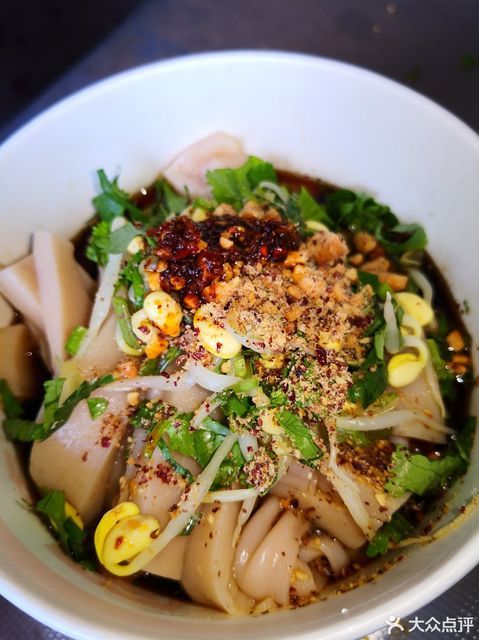 推荐菜:周姨凉米干位于普洱市墨江哈尼族自治县联珠