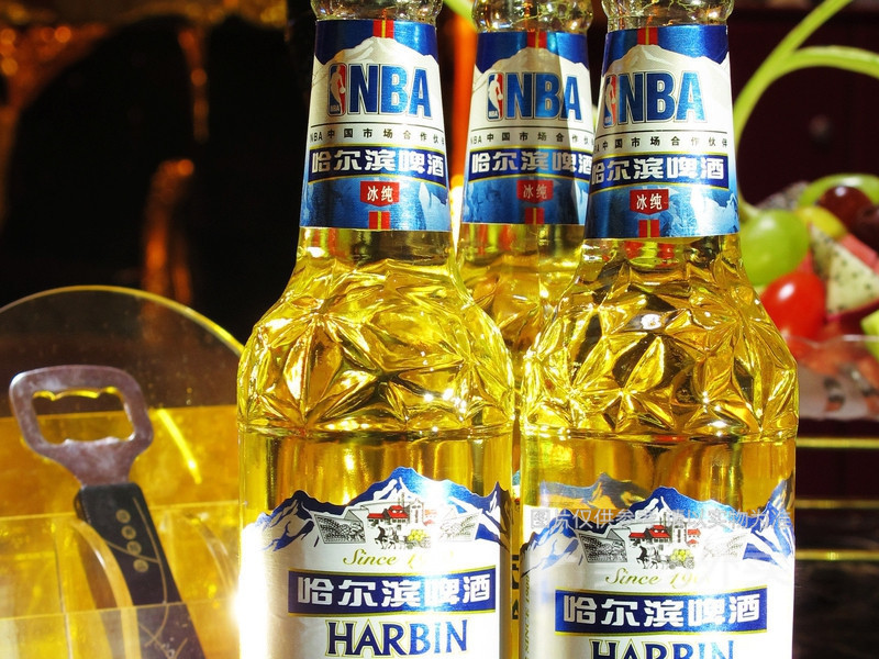 哈尔滨8090啤酒图片
