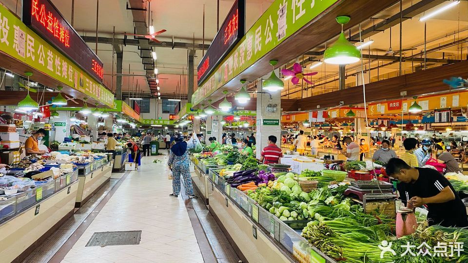 > 海南三亚水果市场