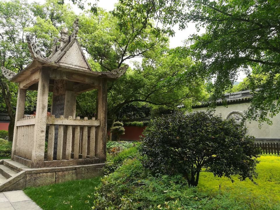 去,怎么走,在哪,在哪里,在哪儿):绍兴市越城区罗门畈77号庆莲庵电话