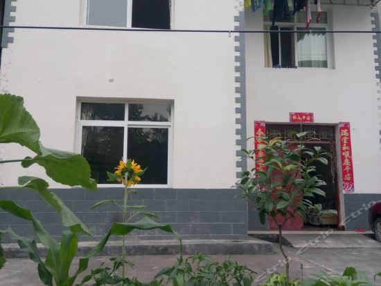 > 彭州宝山村农家乐