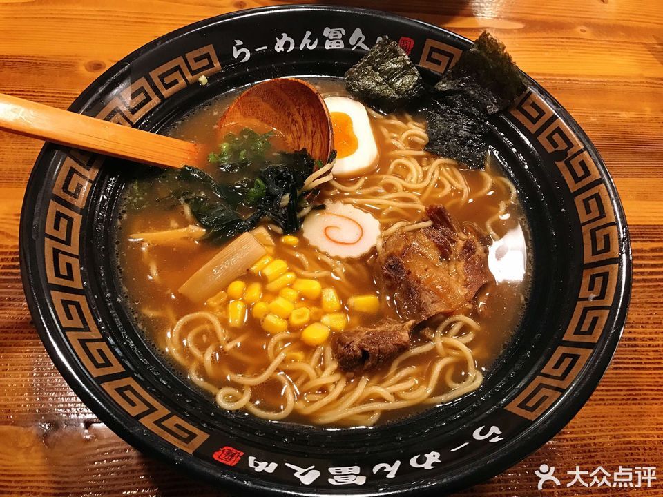 一品豚骨软骨拉面图片