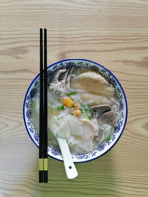 酸笋猪皮粉汤图片