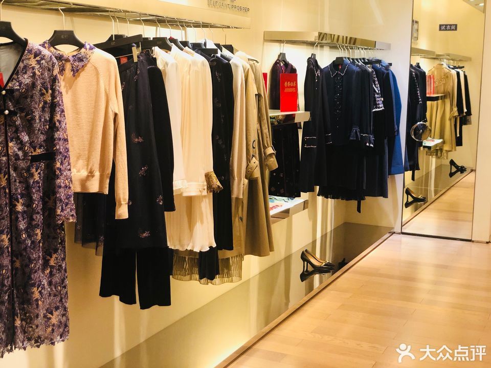 万宝路服装旗舰店北京图片