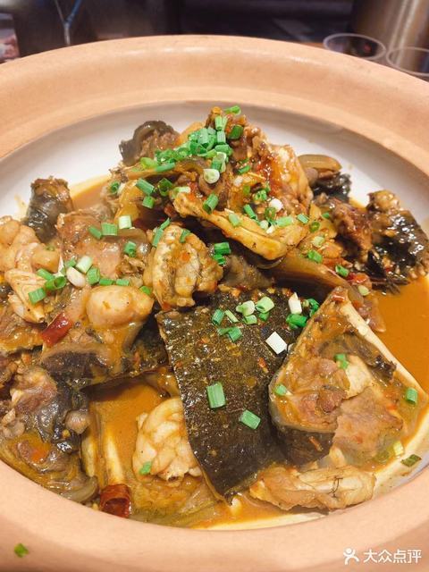 甲鱼炖牛蛙图片