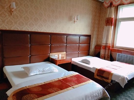               刚察和平藏家宾馆