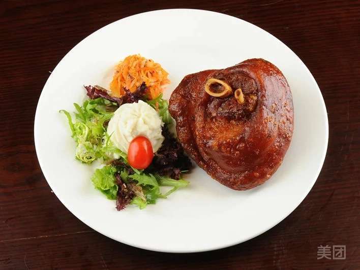 德式脆皮猪肘图片