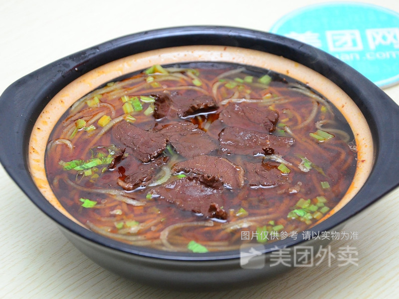 牛肉鱼片汤推荐菜:钟楼下砂锅位于龙岩市连城县莲峰镇连宁北路1号