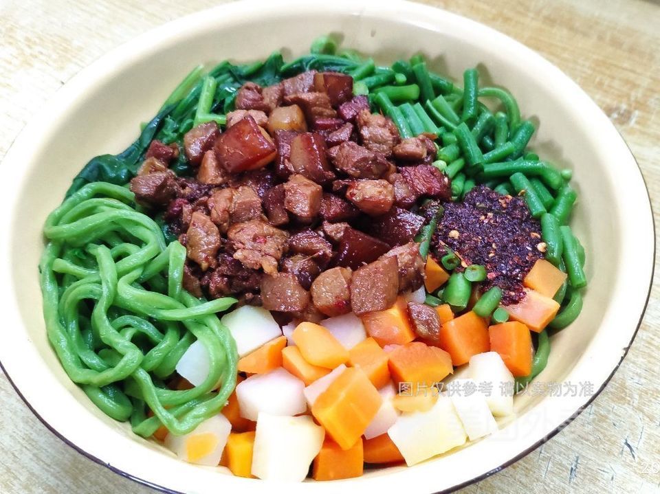 菠菜干拌面图片