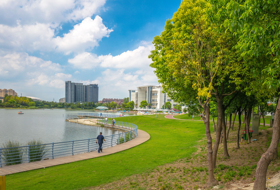 上海美兰湖公园图片