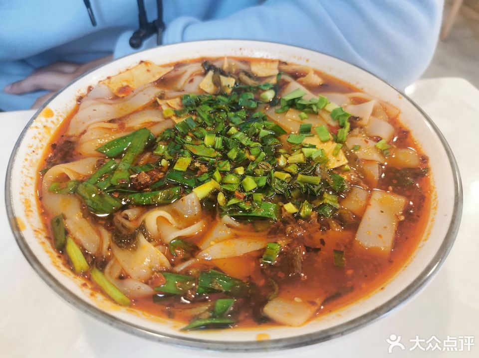 小锅卷粉图片