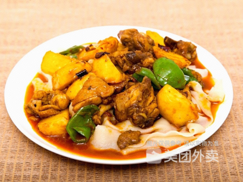 大盘鸡拌面图片