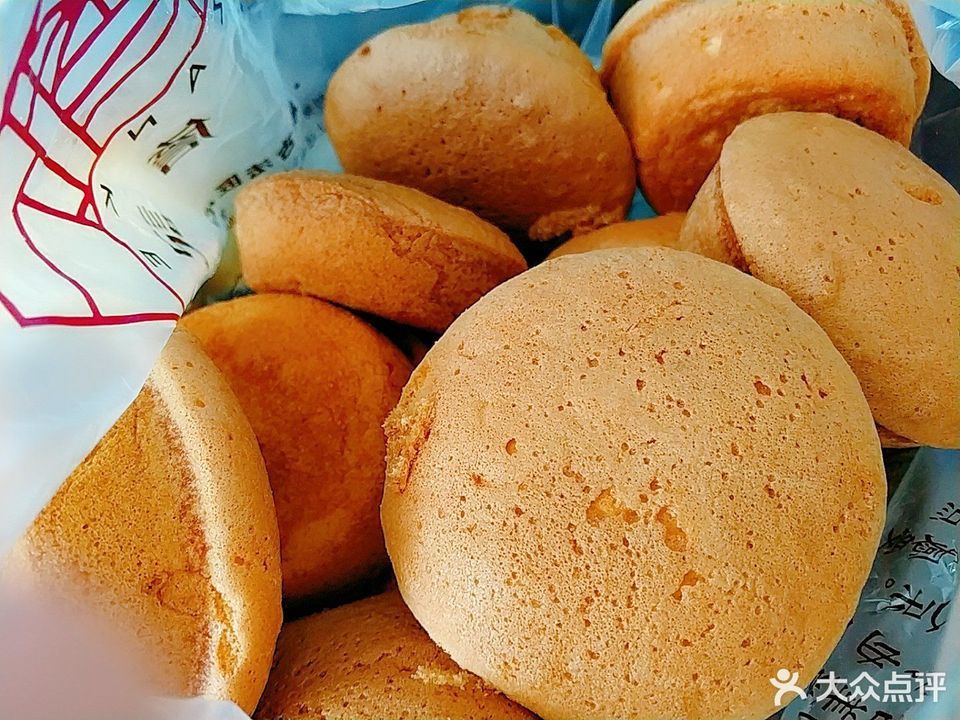 詹记宫廷桃酥王绿地店