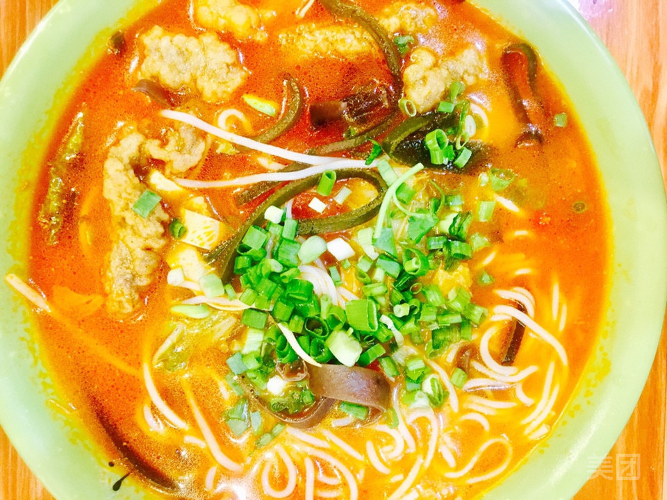 番茄酥肉米线图片