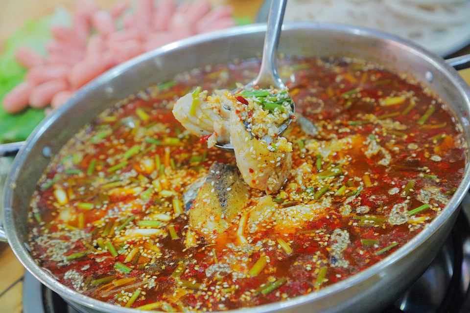 正宗老川味片片鱼自助火锅涉外店