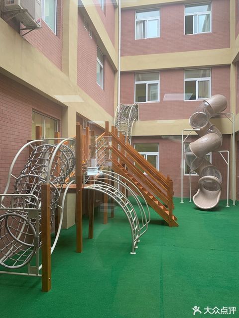              绿川幼儿园(锦绣部)