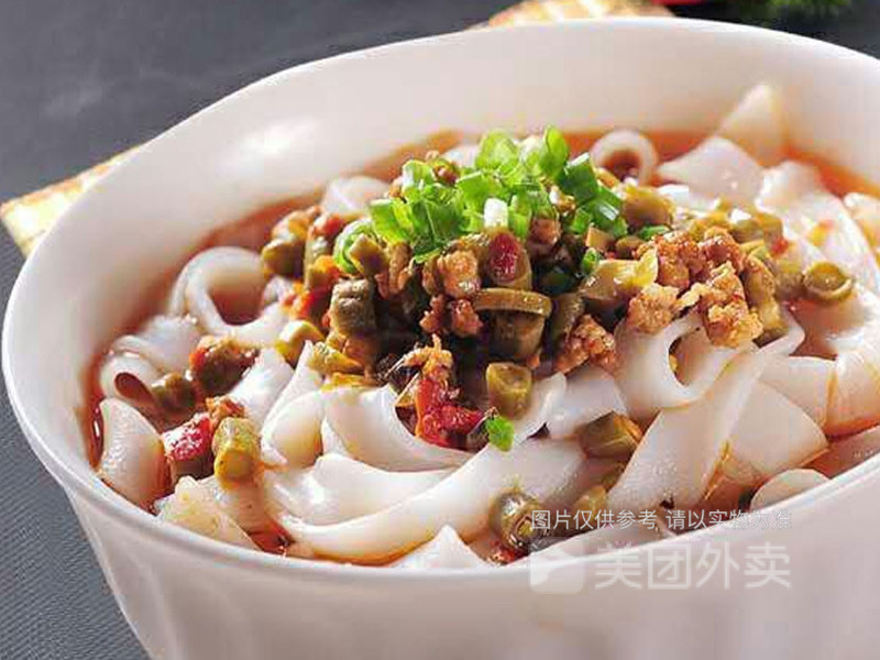 榨菜肉丝汤粉图片