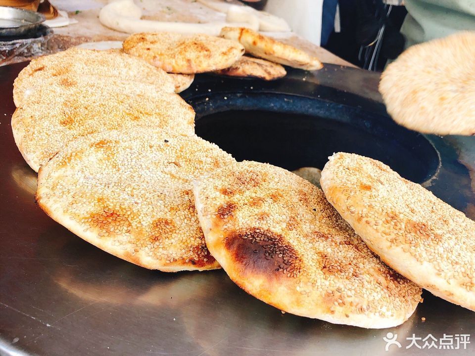 弹琴路书儿虾籽烧饼