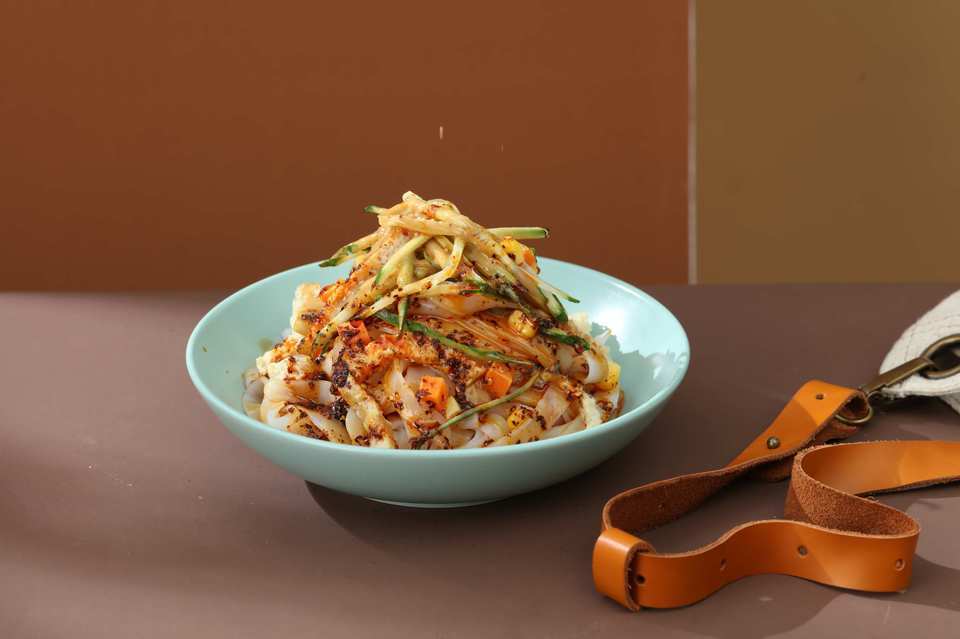 粮皮小哥凉皮肉夹馍米粉白塔堡店