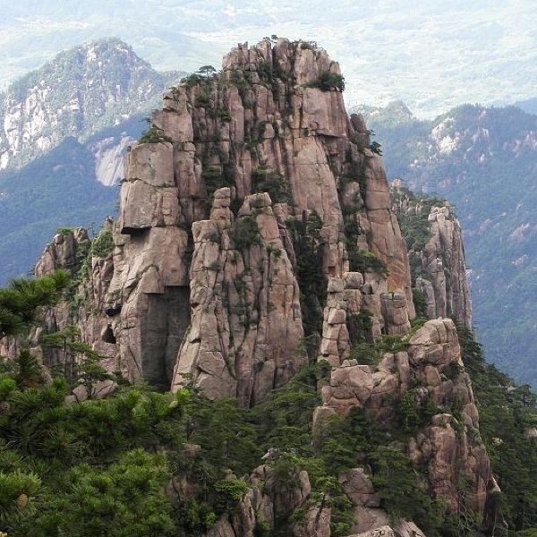 黄山市 休闲娱乐 景点公园 > 石笋峰