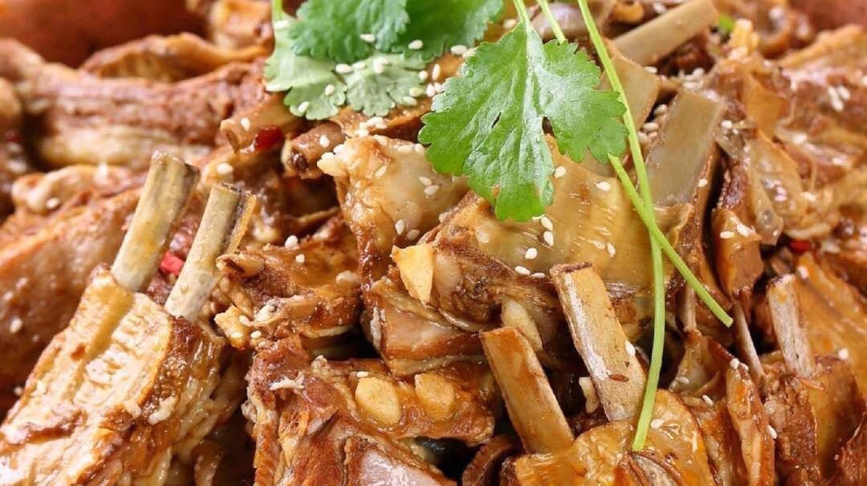 精选羊排锅图片