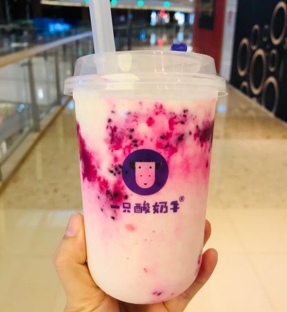 厚酸奶桃桃多图片