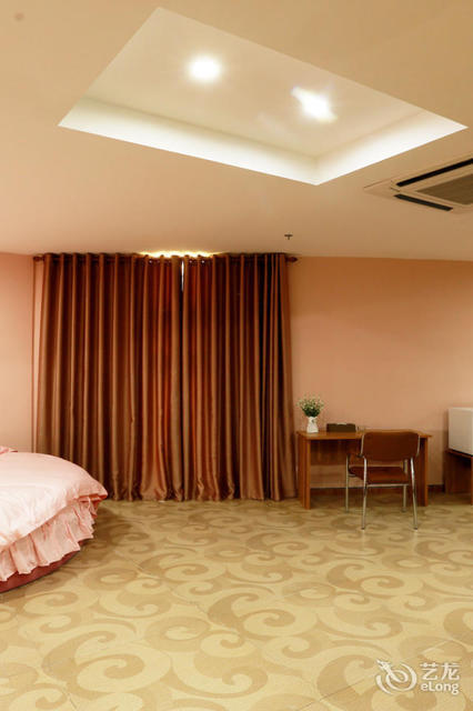 烟台威尼斯韩式主题酒店(彩云城店)