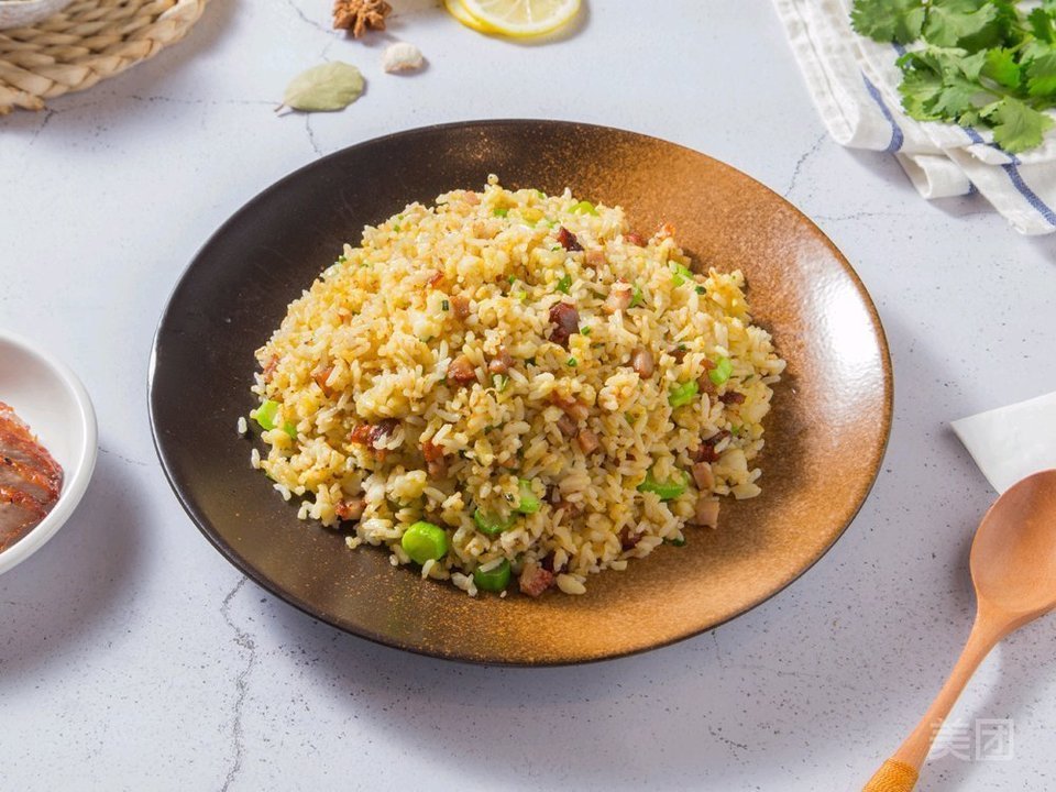 招牌叉烧炒饭图片
