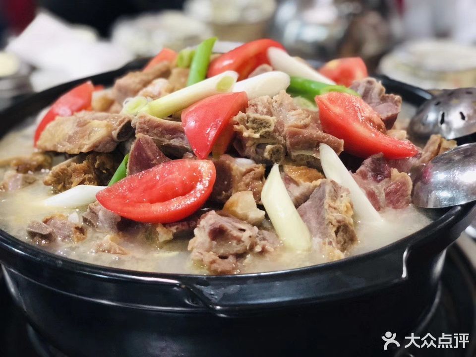 麗江市 餐飲服務 餐館 > 馬記昭通小肉串 老陳家燴菜電烤肉串張大嘴