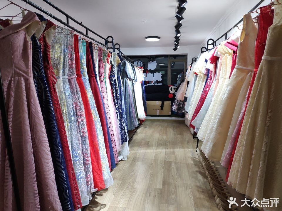 南京领越服装租赁有限公司·毕业服装·年会表演服装·职业装正装