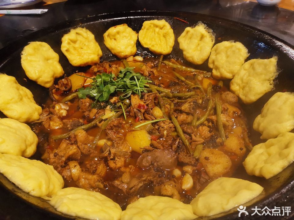 柴火鸡推荐菜:榕树园柴火鸡位于成都市锦江区锦江大道