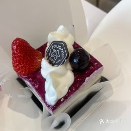 评论(怎么样,怎样,好不好,口碑):黄***:第一次去荣华梦买蛋糕,店面很