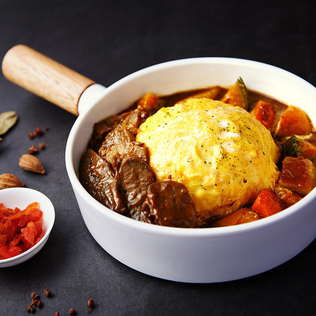 虾仁咖喱蛋包饭蛋包猪排咖喱饭推荐菜:呀咪咖喱屋(鹿都国际商业广场店