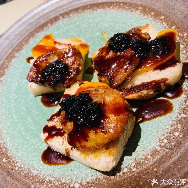 鱼子酱鹅肝图片