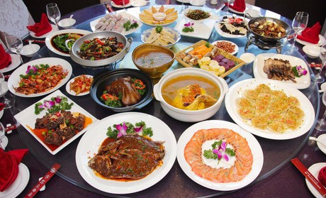 > 秦淮人家酒楼