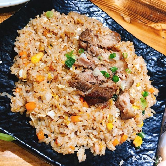 红烧肉炒饭图片