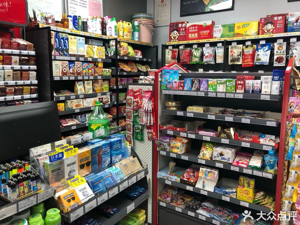 美宜佳(吾悦广场湘00813店)图片