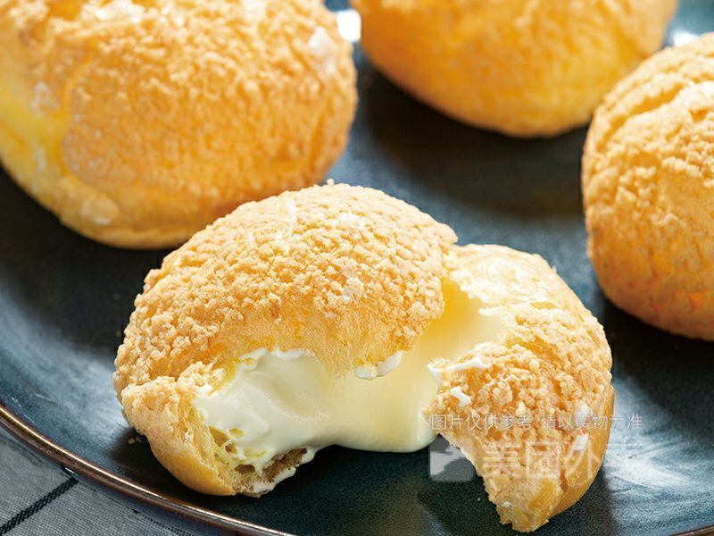 酸奶脆皮泡芙图片