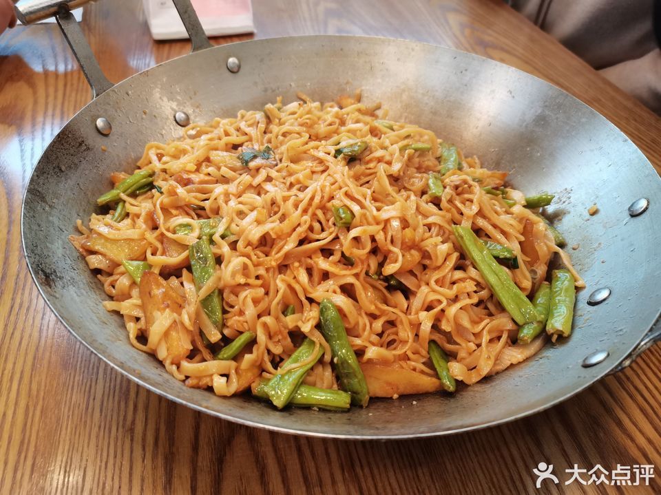 豆角素焖面图片