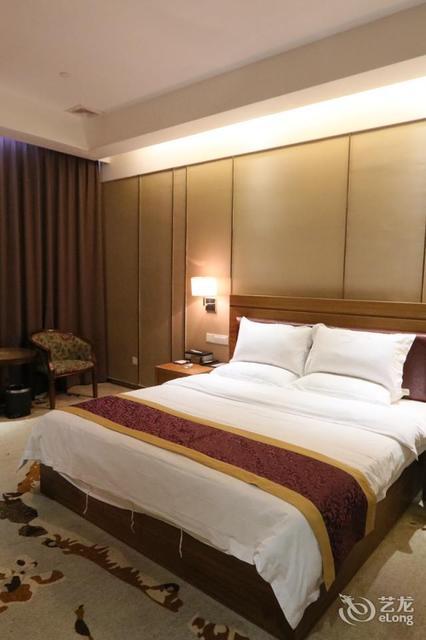 佛山市 住宿服务 酒店 > 爱丁堡酒店(建设大道店)